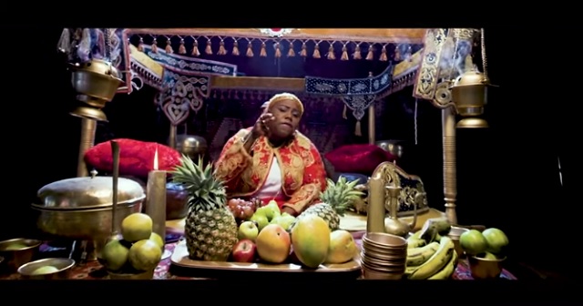 Teni – Power Rangers Video