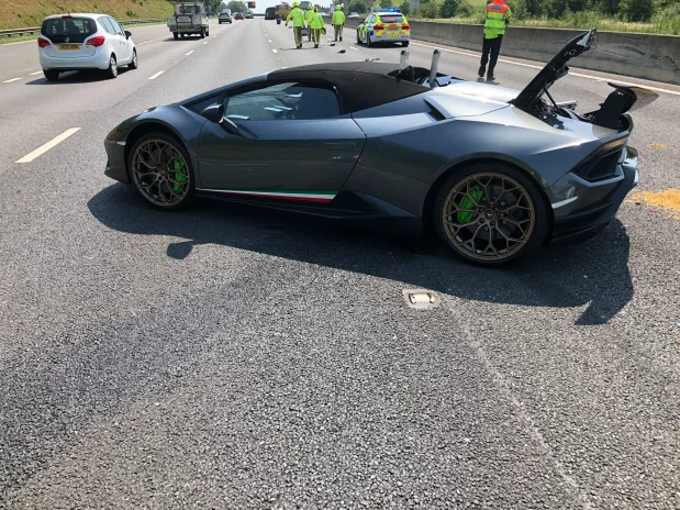 Driver crashes new £200,000 Lamborghini just 20 minutes after picking it up from showroom